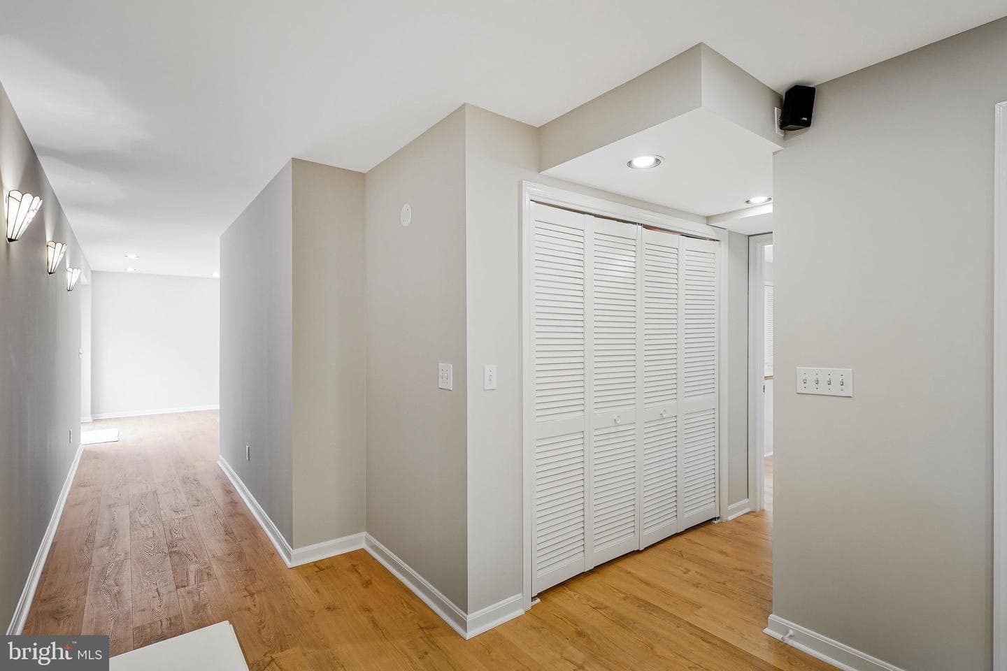 218 Foxborough Drive SW photo 55