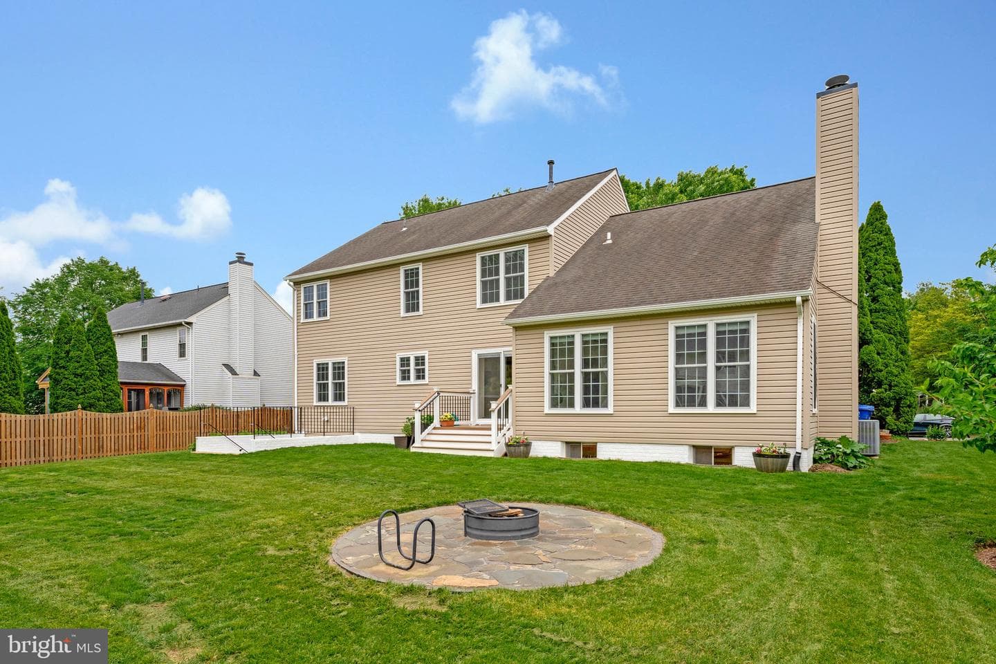 218 Foxborough Drive SW photo 56