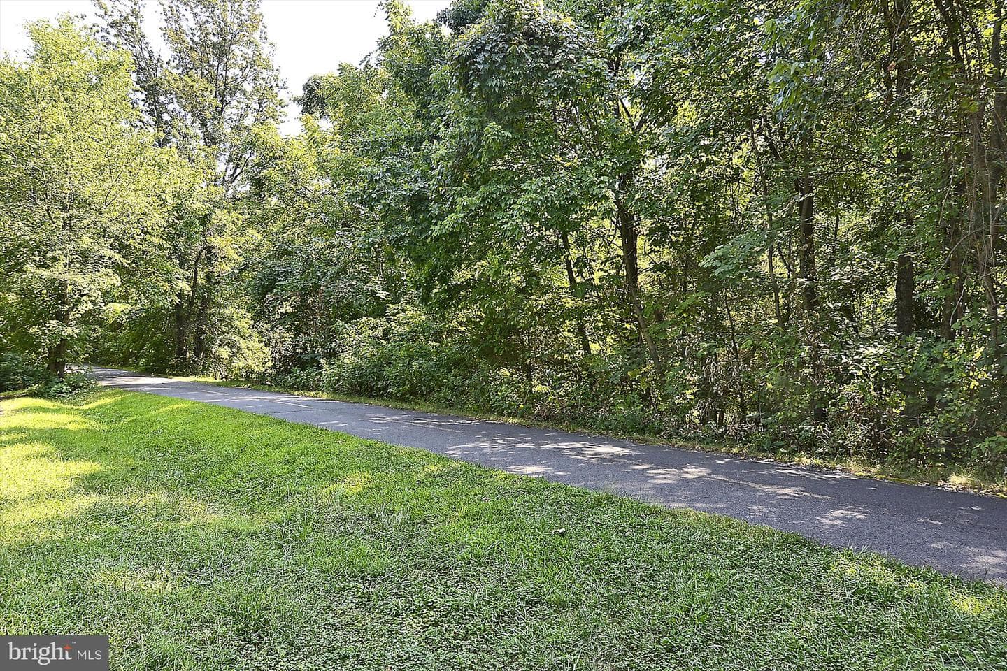 218 Foxborough Drive SW photo 66