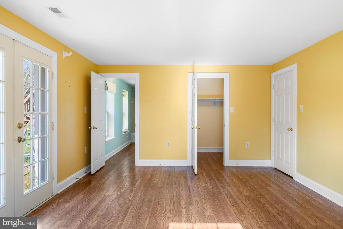 17001 Lakewood Court photo 22