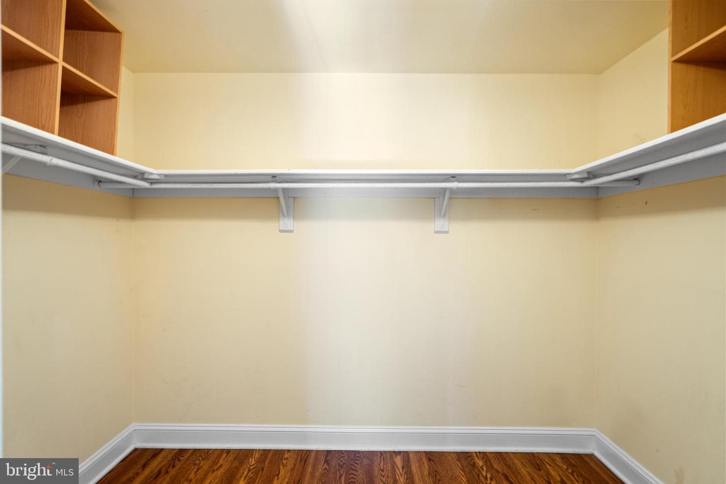 17001 Lakewood Court photo 25