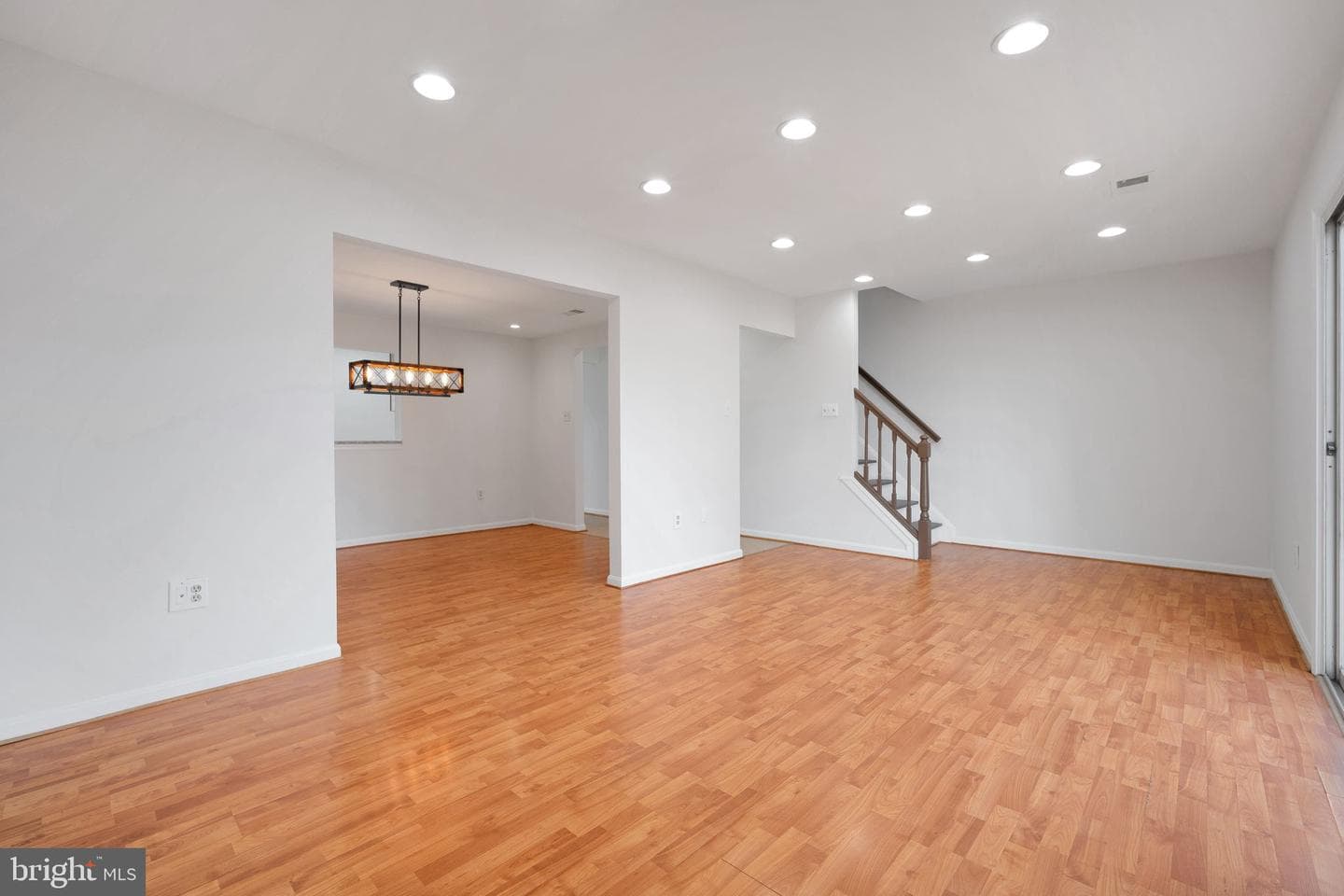 199 Meadows Lane NE photo 11