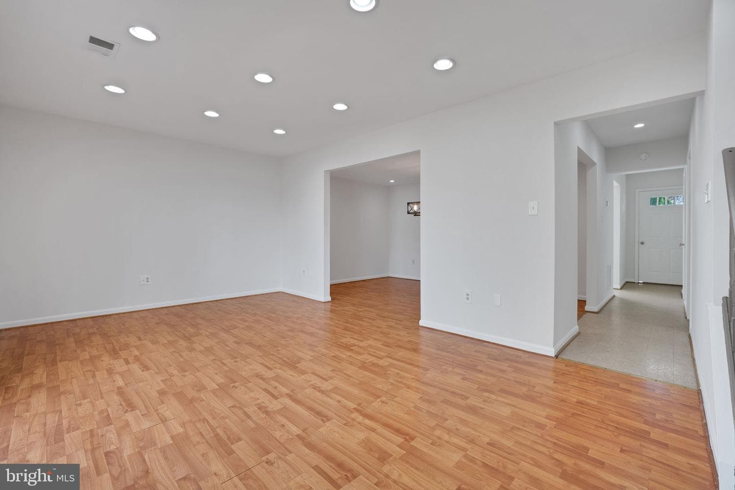 199 Meadows Lane NE photo 12