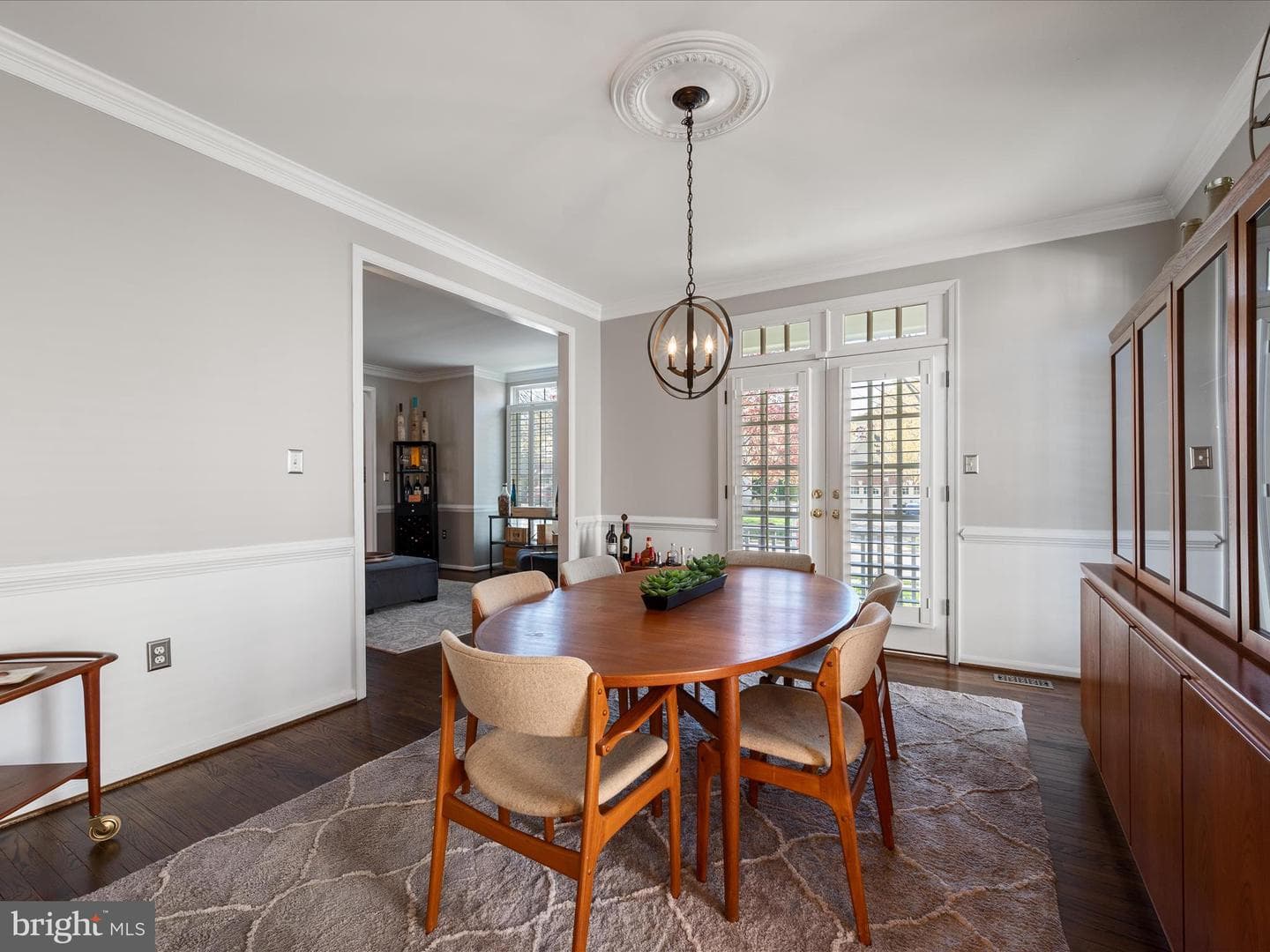 409 Lacey Court SW photo 8