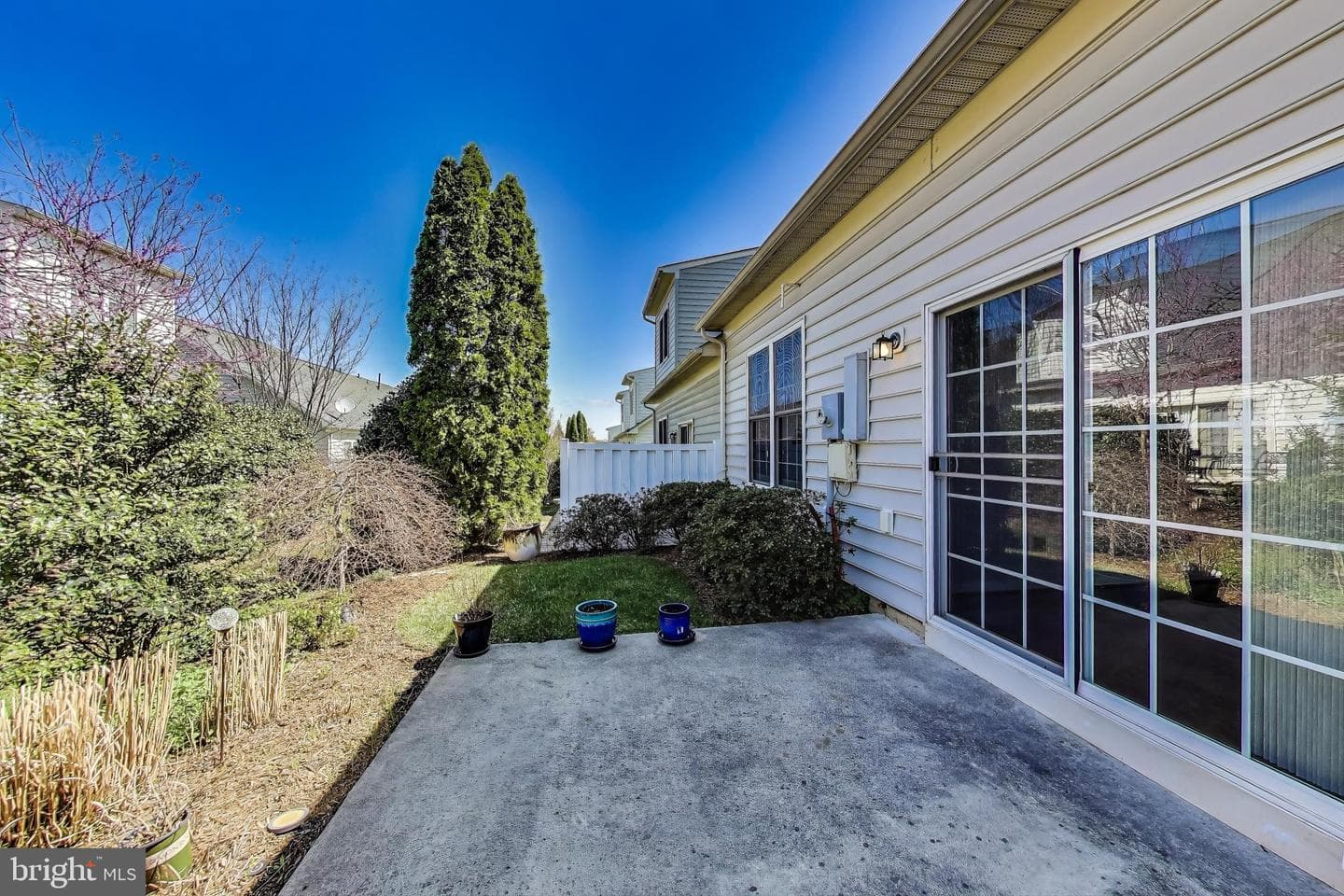 44360 Maltese Falcon Square photo 9