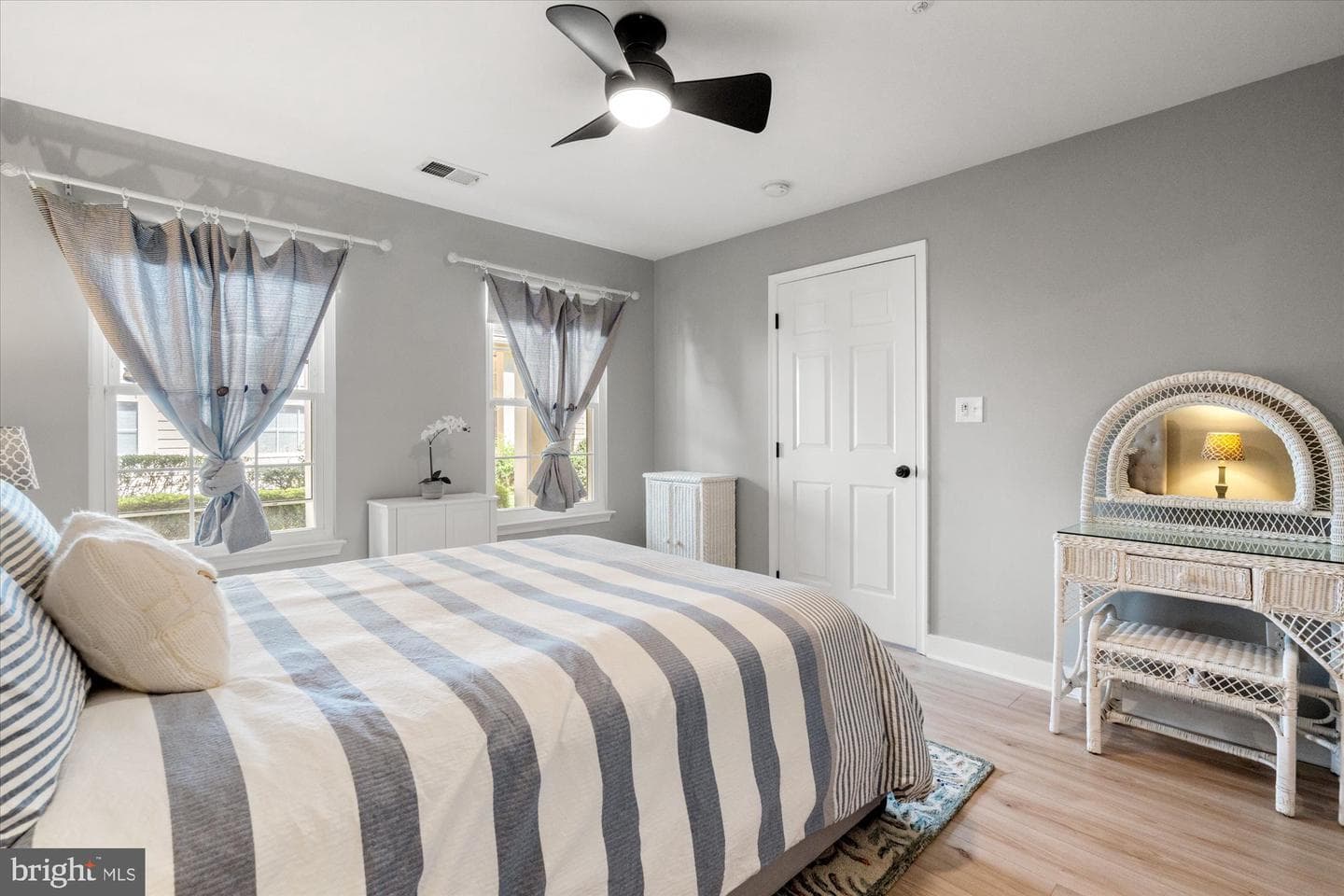 43426 Edgecliff Terrace photo 26