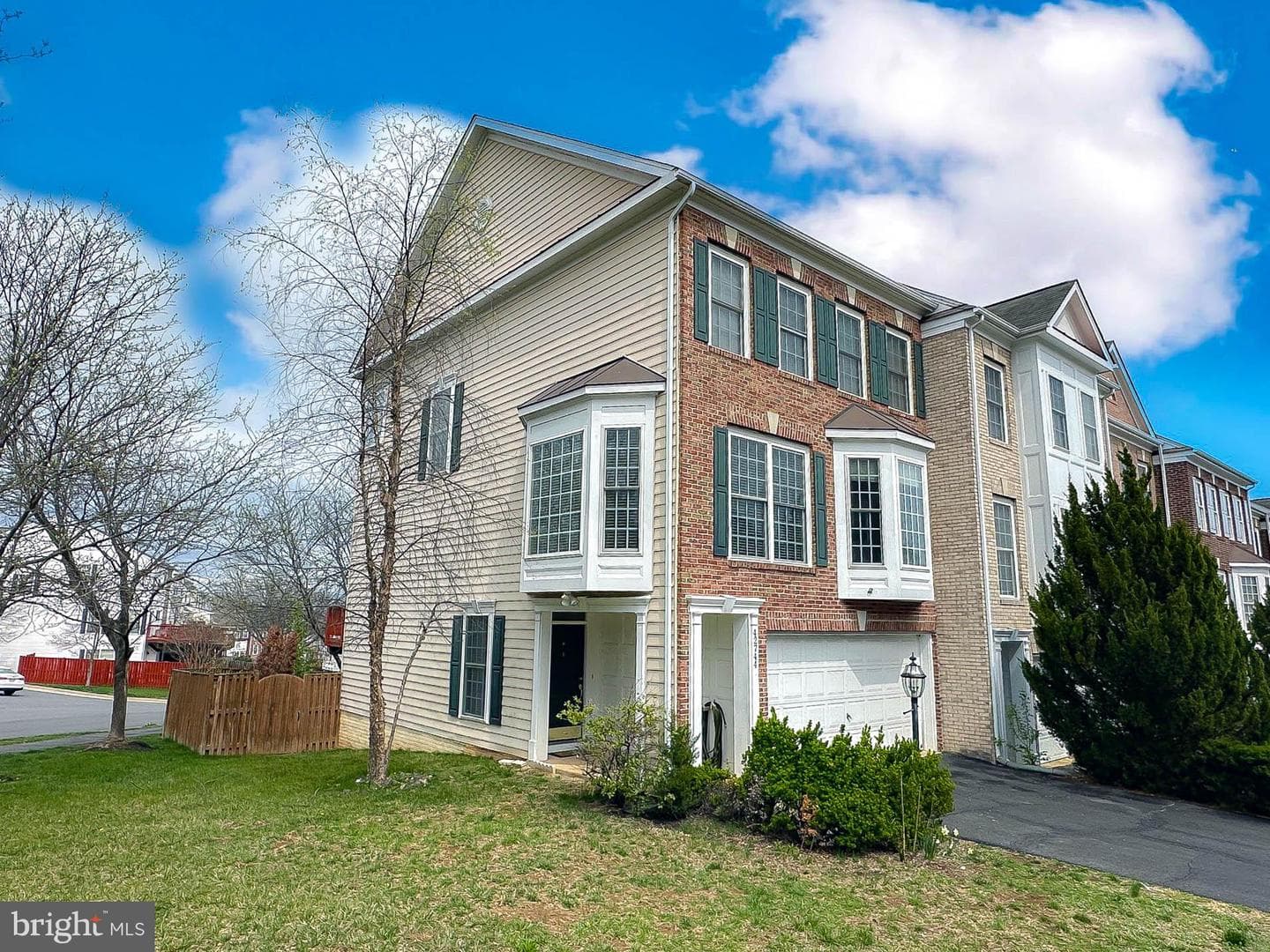 42744 Falls View Square photo 2