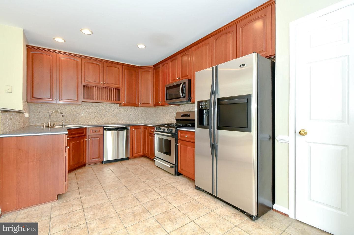 42744 Falls View Square photo 22