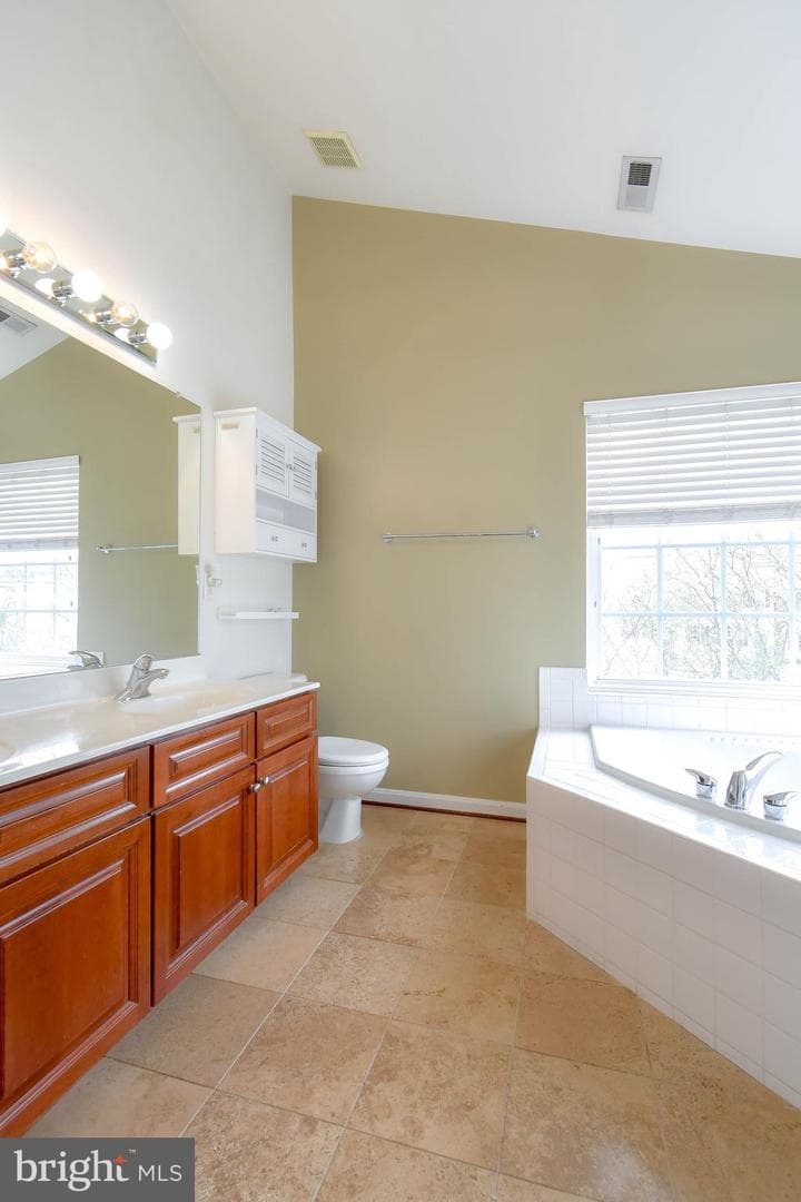 42744 Falls View Square photo 36