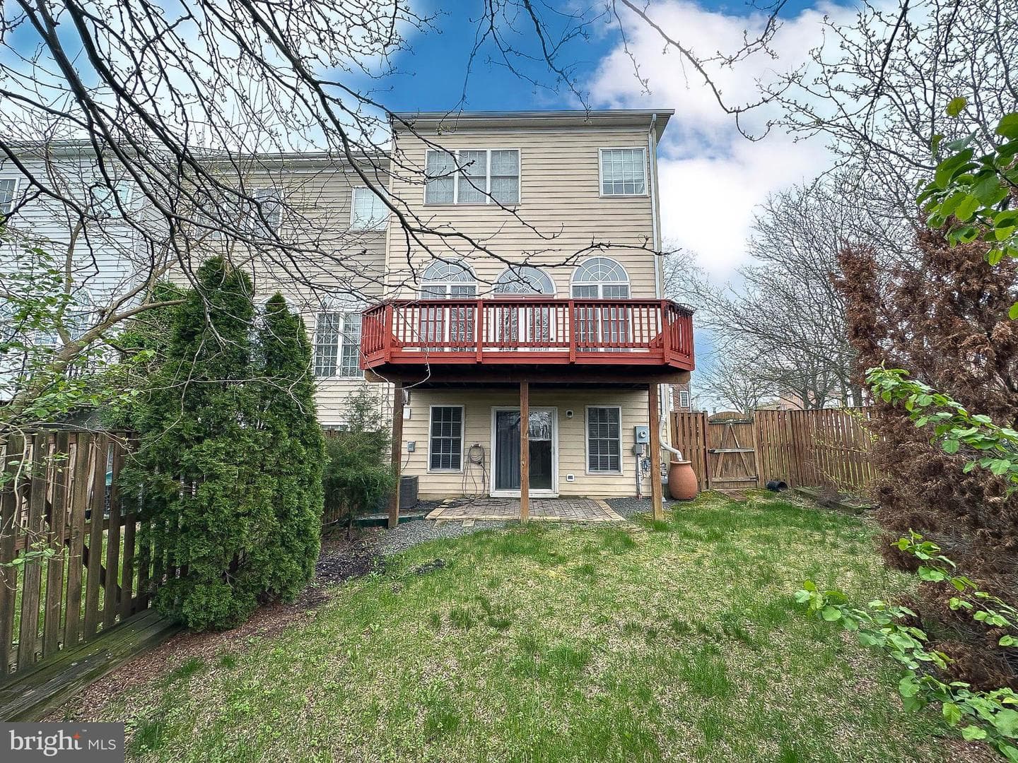42744 Falls View Square photo 51