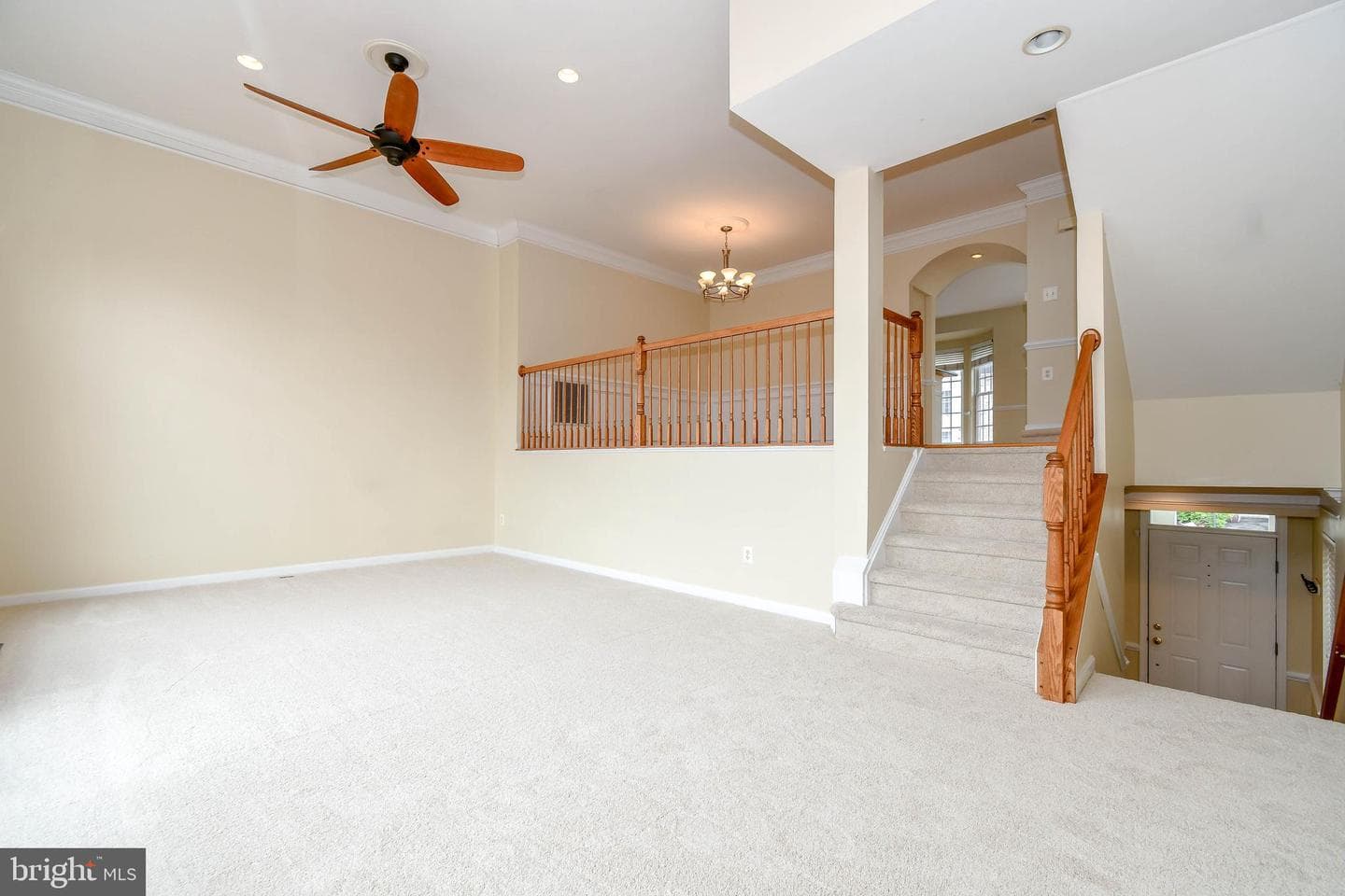 42744 Falls View Square photo 8