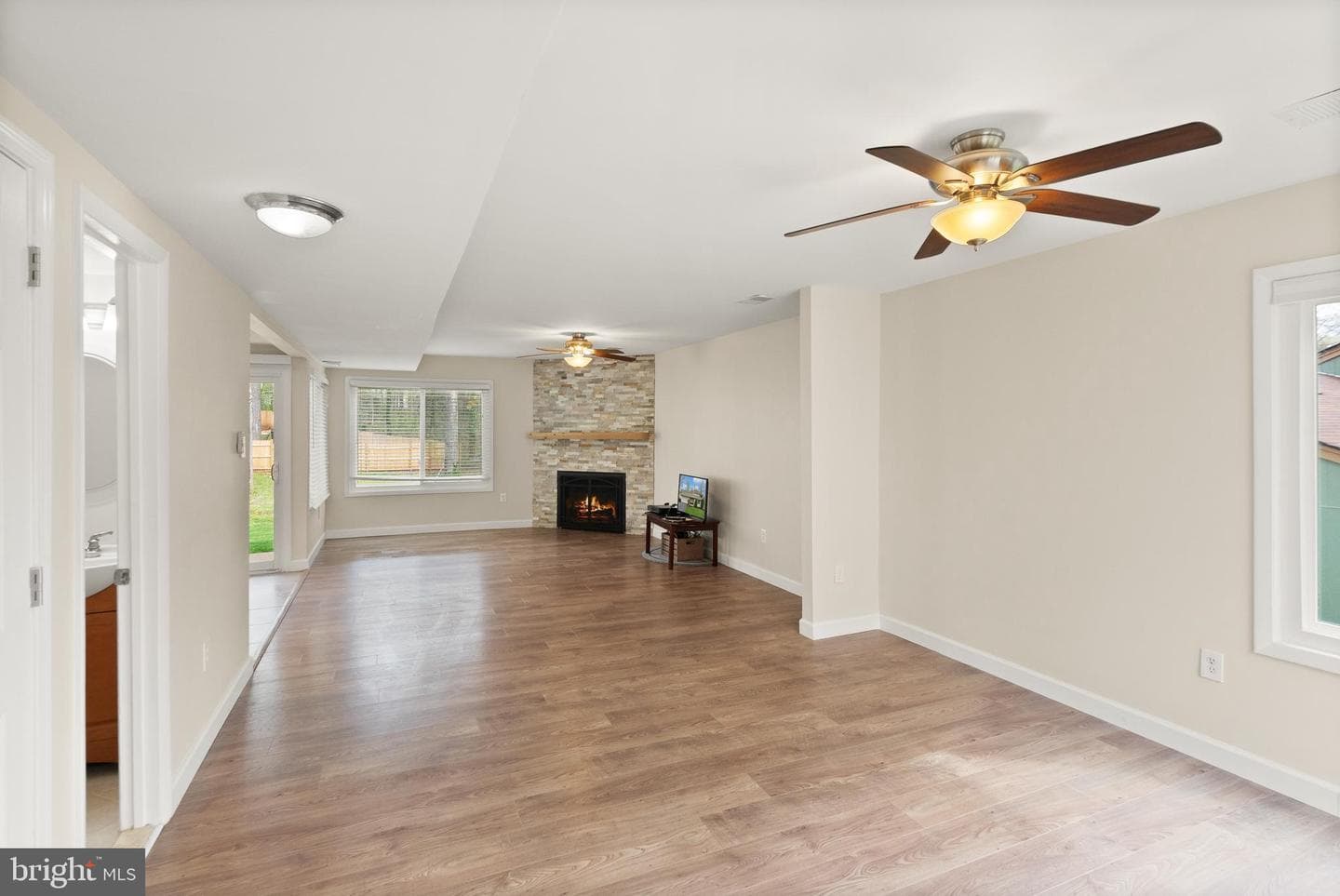 112 Newbury Place photo 13