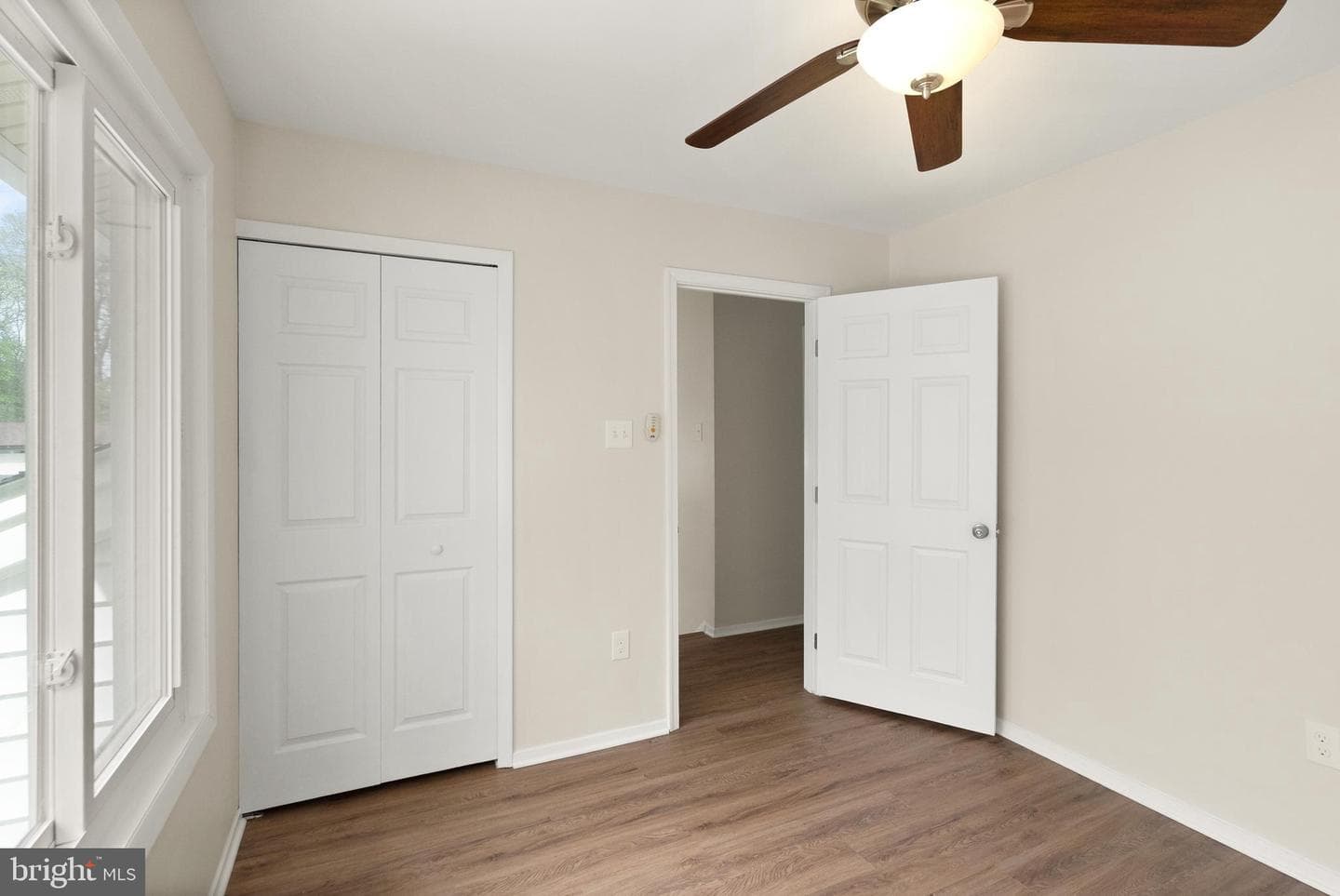112 Newbury Place photo 28