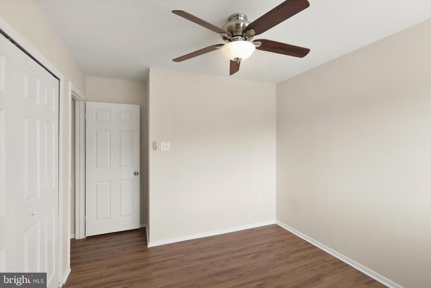112 Newbury Place photo 29