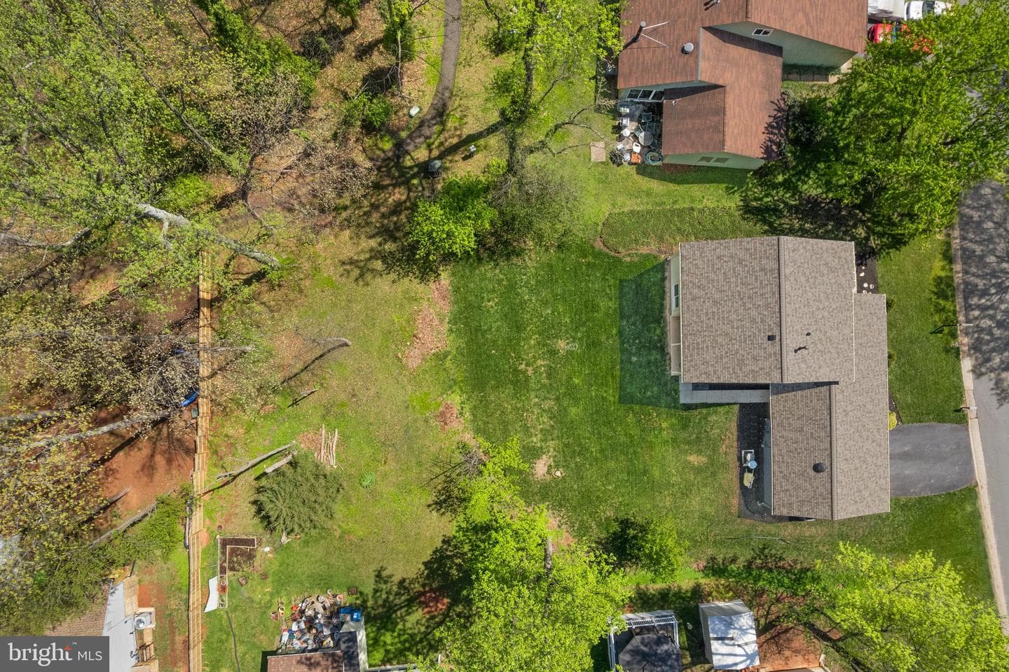 112 Newbury Place photo 56