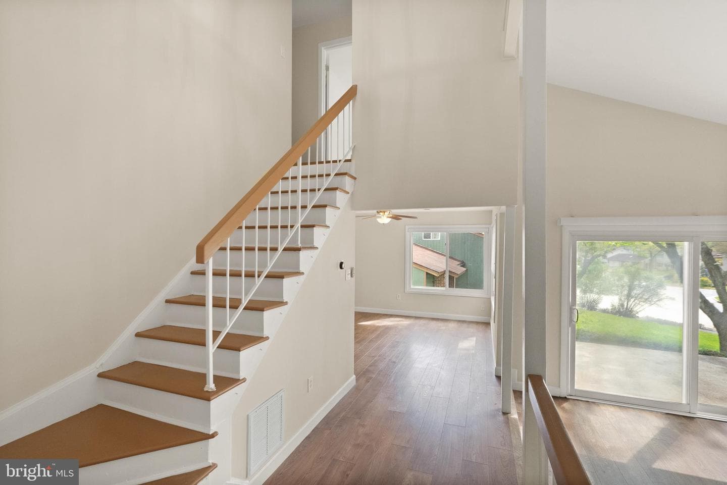 112 Newbury Place photo 8