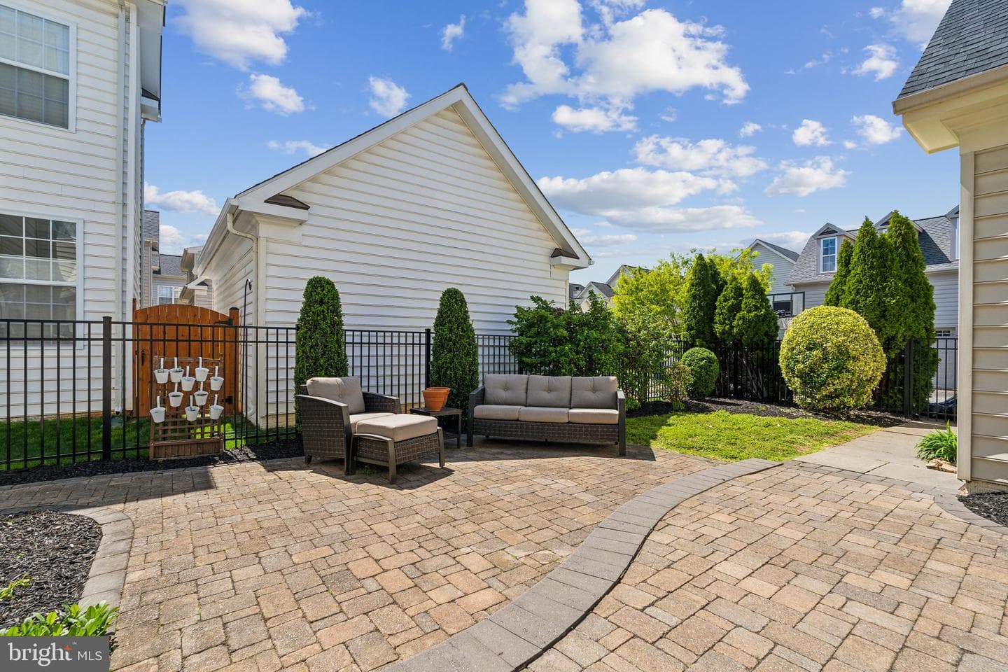 22634 Tivoli Lane photo 46