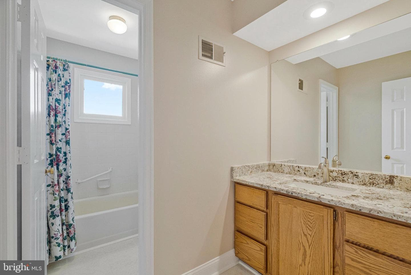 200 Hawkins Lane photo 18