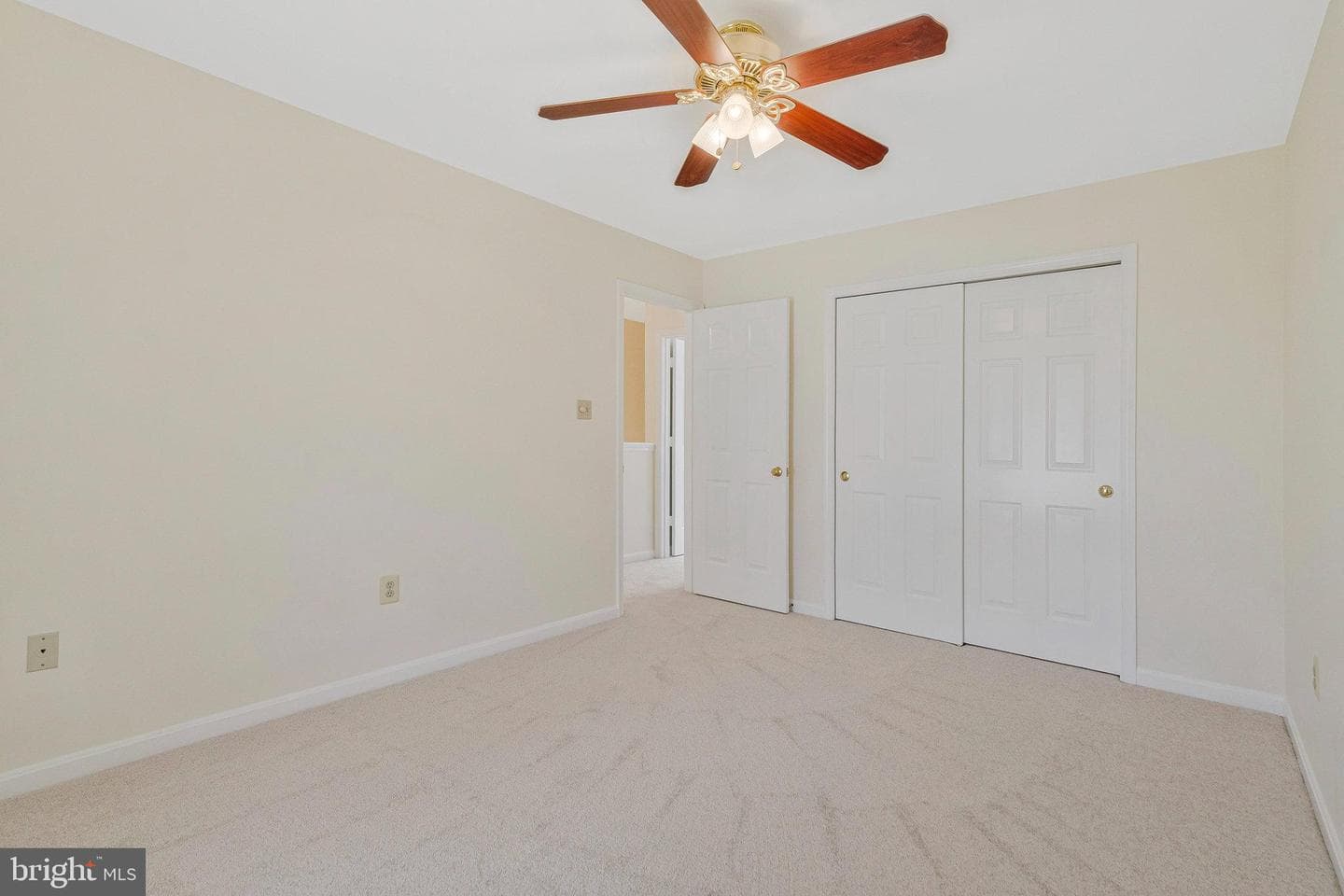 200 Hawkins Lane photo 21