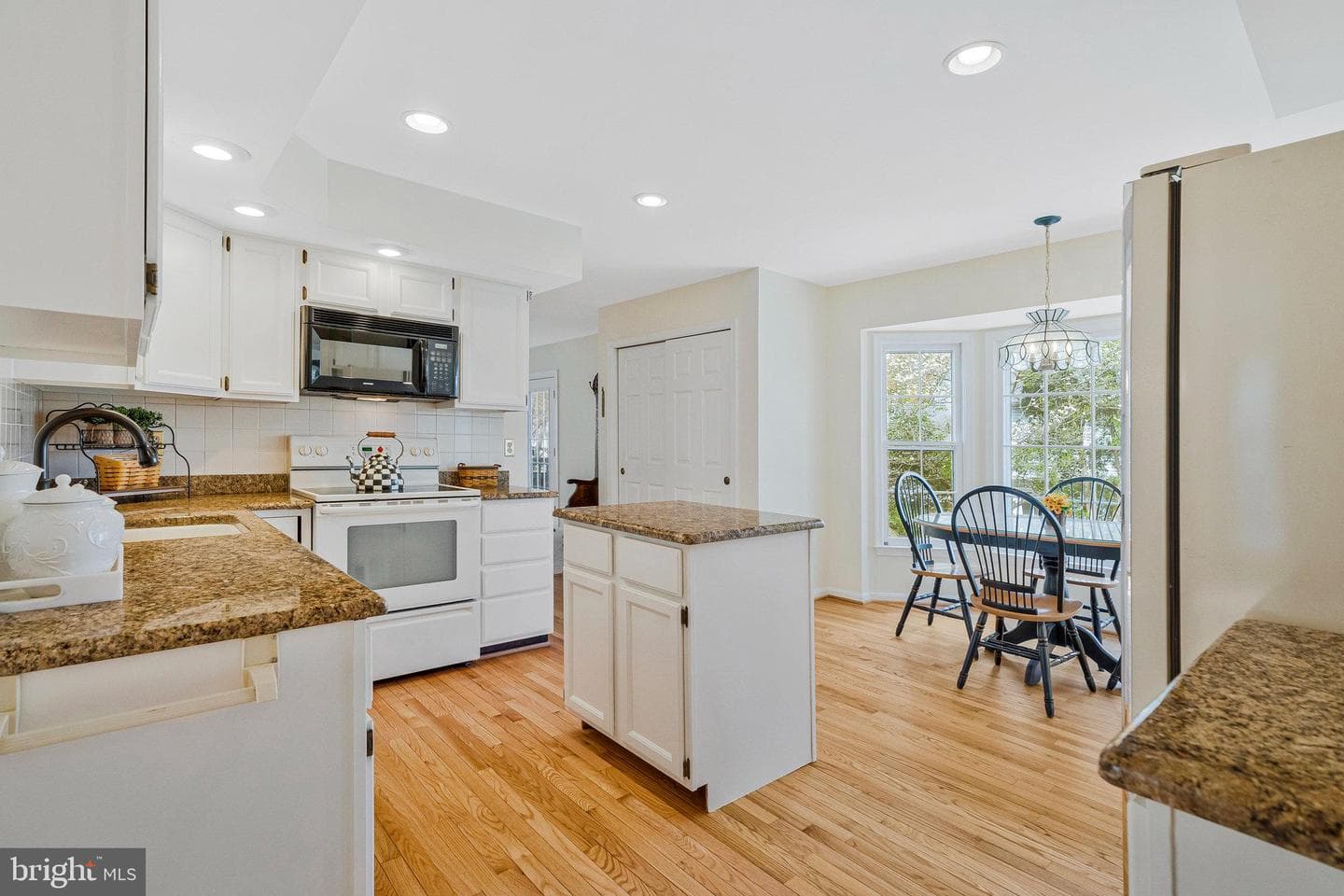 200 Hawkins Lane photo 7