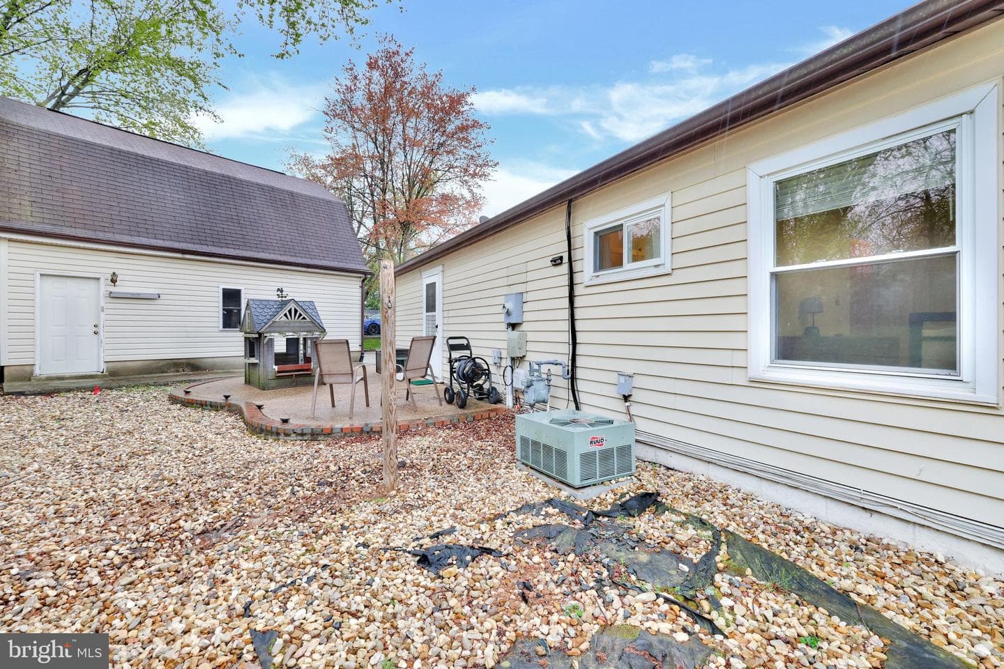 406 W Beech Road photo 17