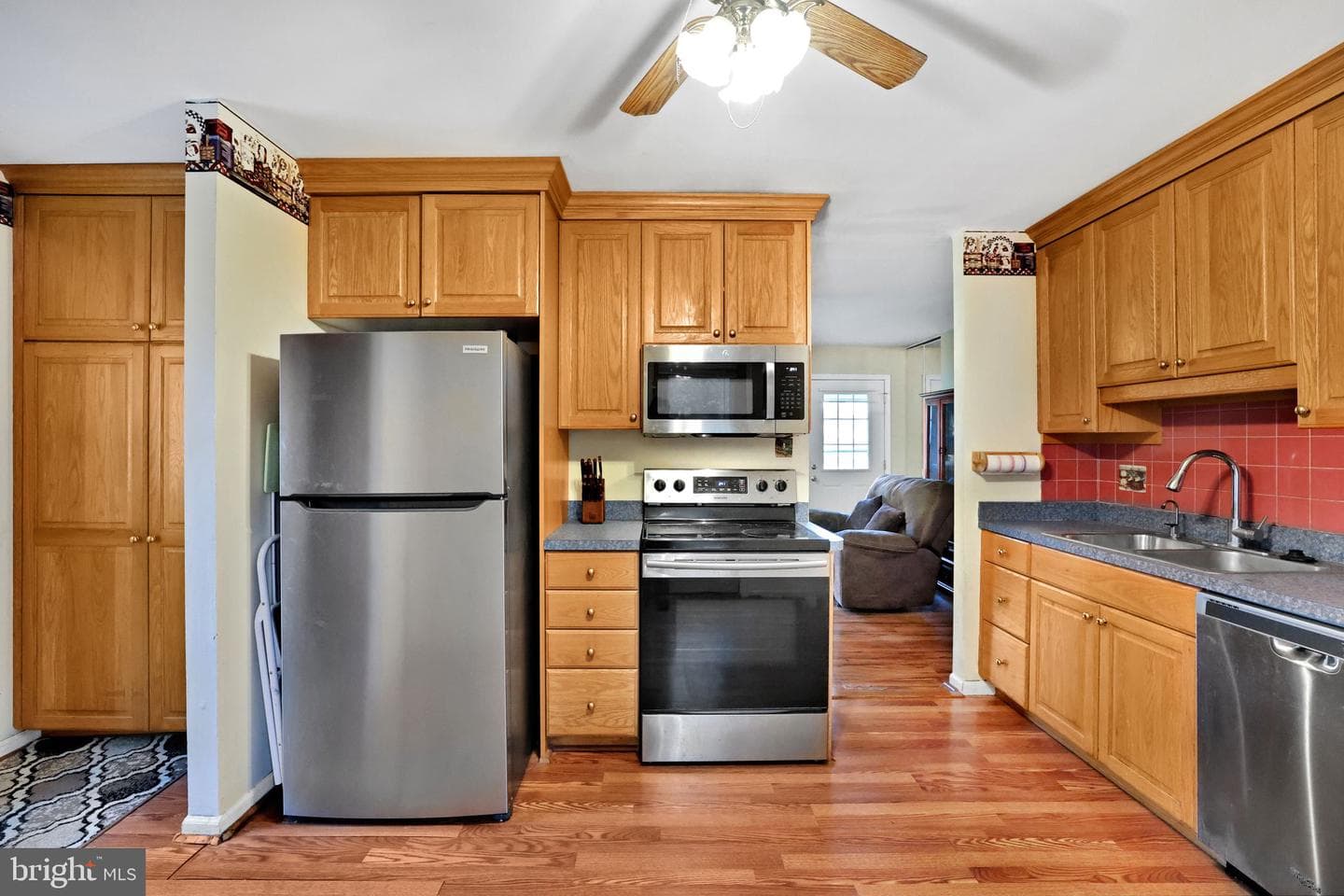406 W Beech Road photo 4