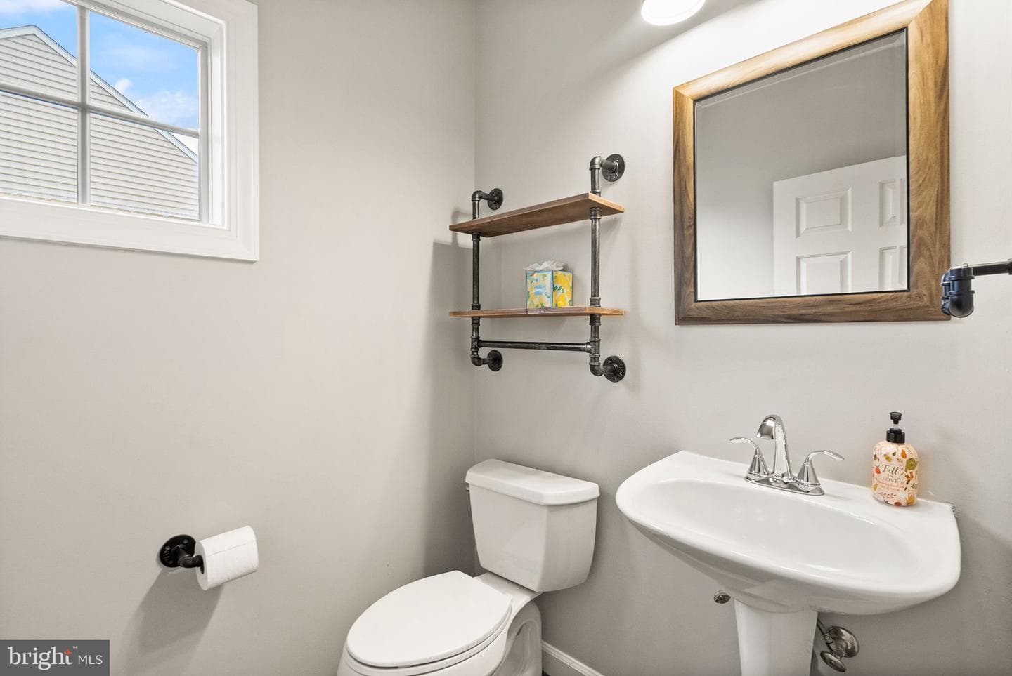 25695 Donerails Chase Drive photo 33