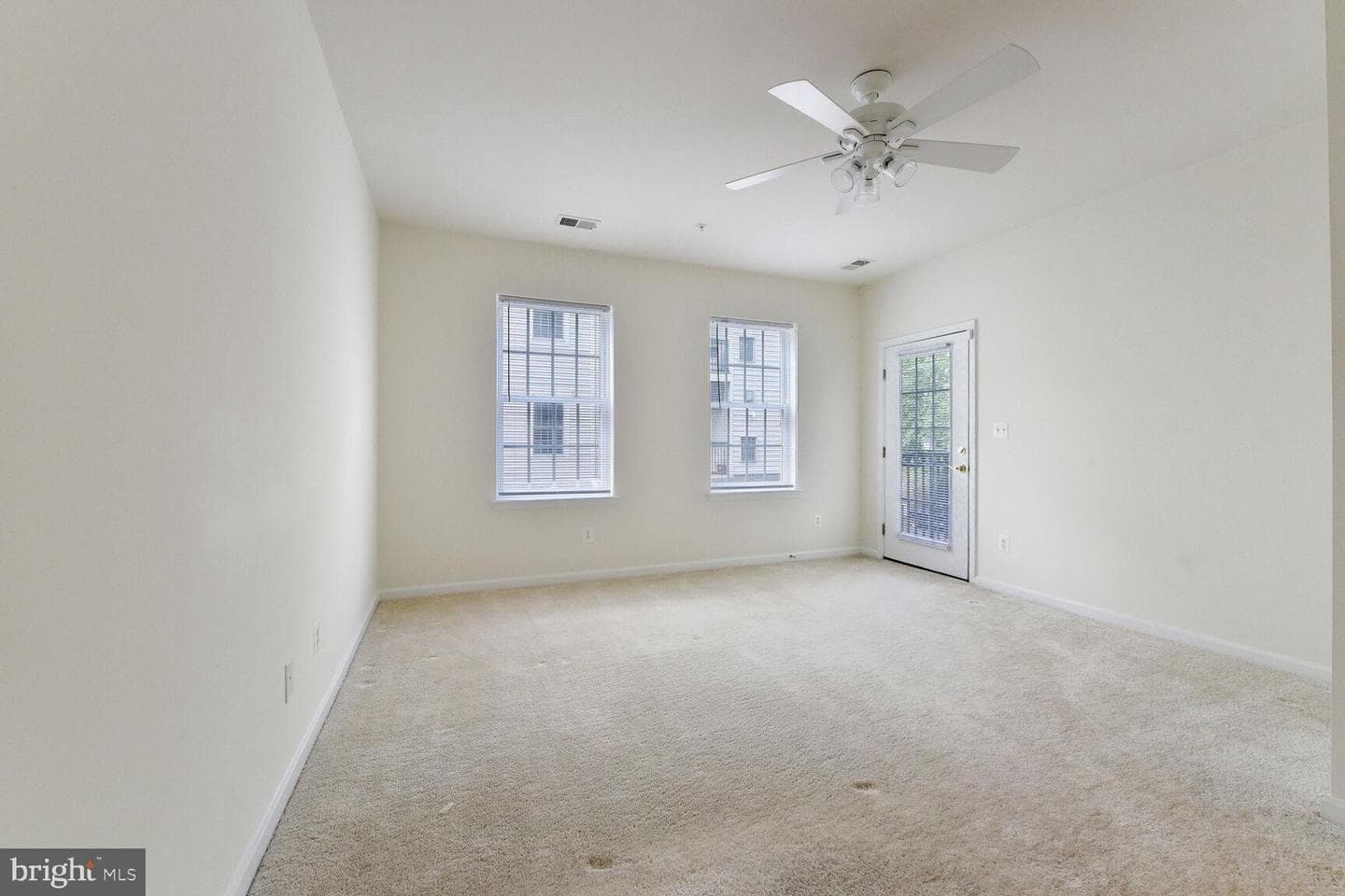 20751 Royal Palace Sq #210 photo 3