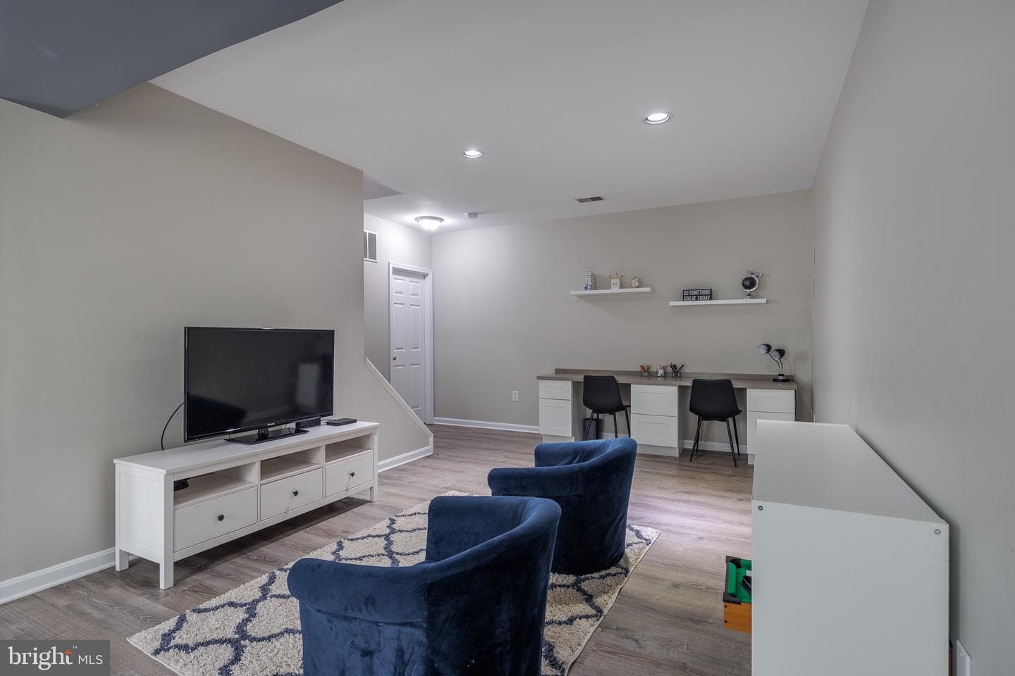 44211 Palladian Court photo 40
