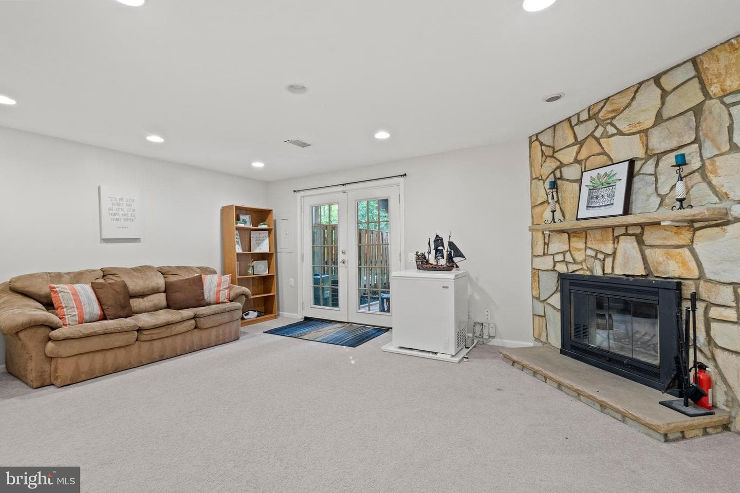 43774 Laburnum Square photo 27