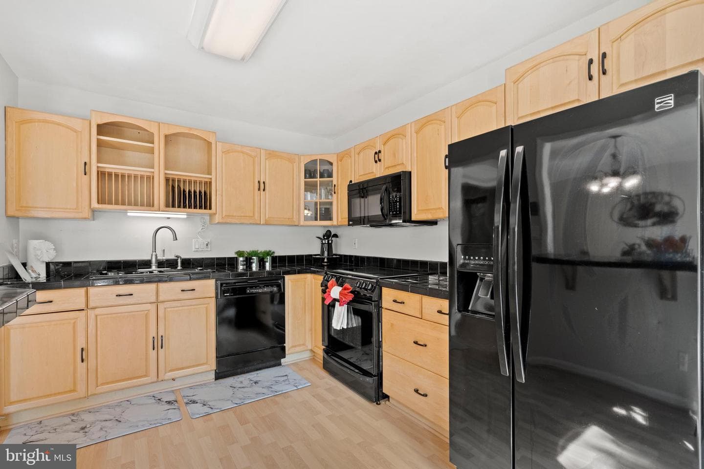 43774 Laburnum Square photo 8