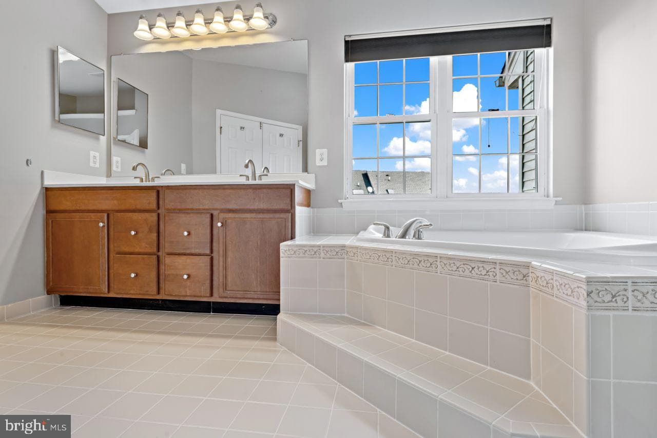 202 Grassy Ridge Terrace photo 16