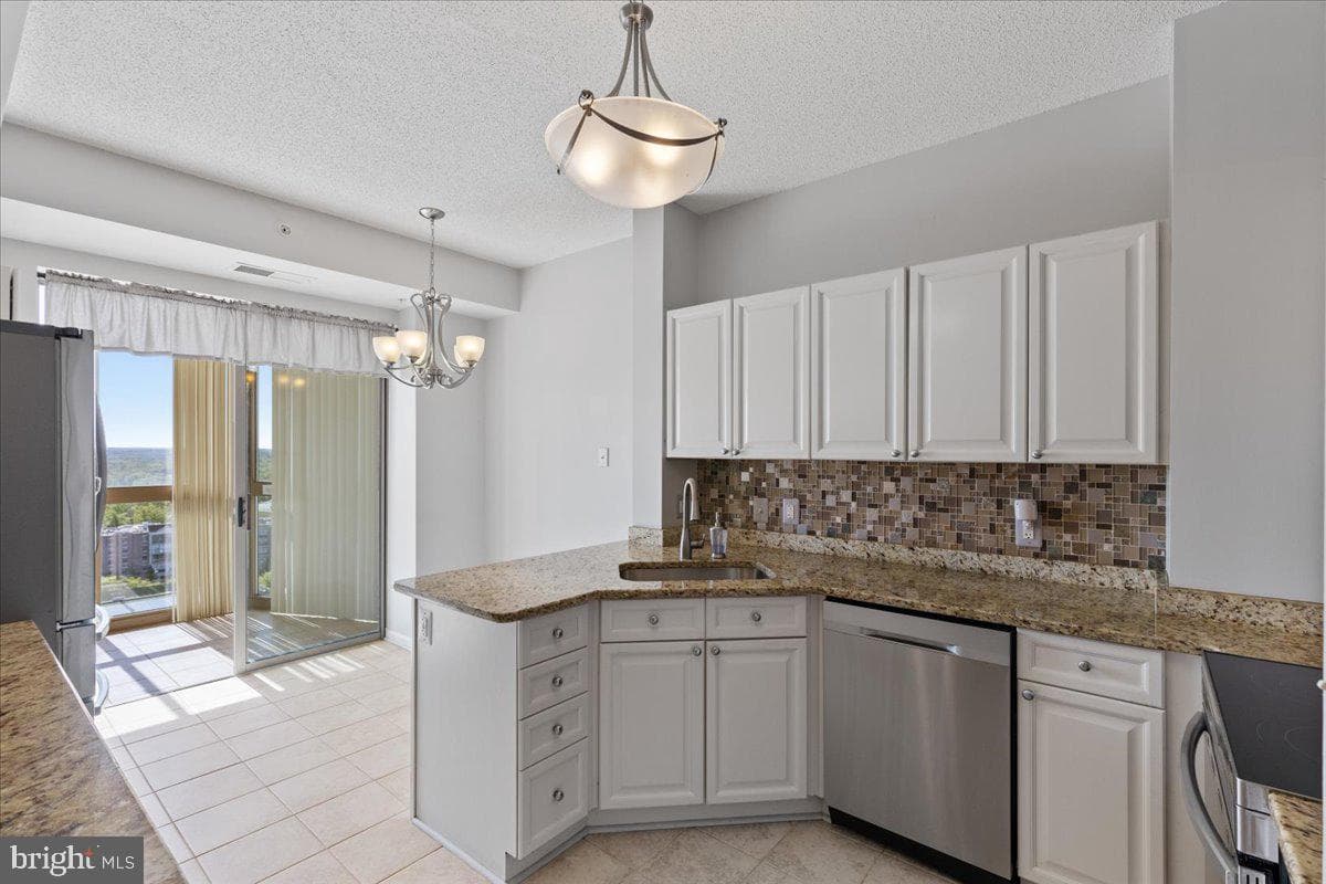 19355 Cypress Ridge Terrace #1007 photo 15