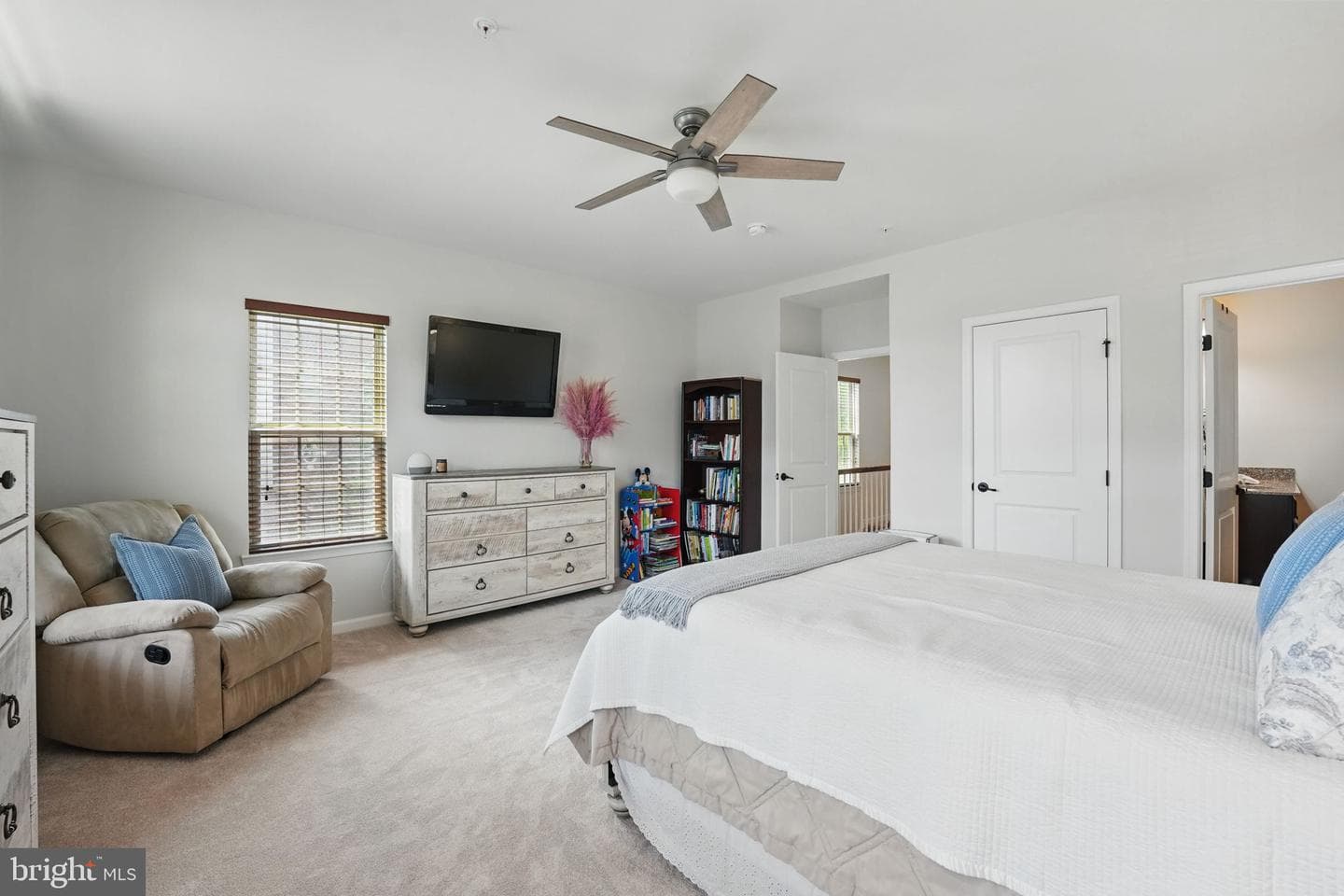 42250 Tackroom Terrace photo 12