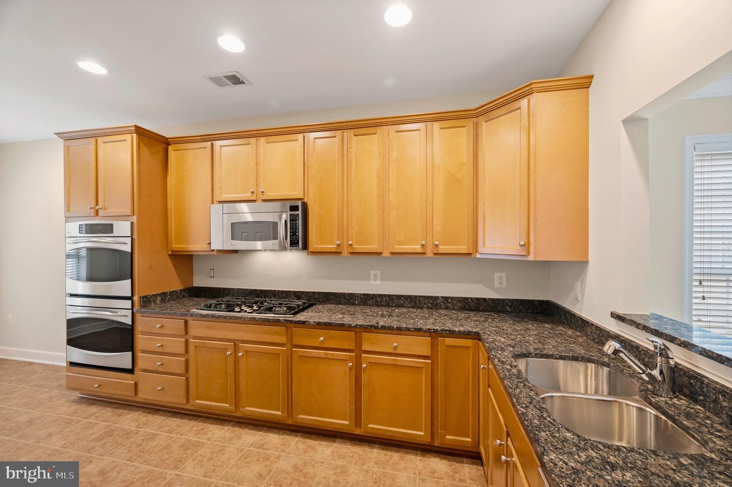 20449 Rosses Point Court photo 5
