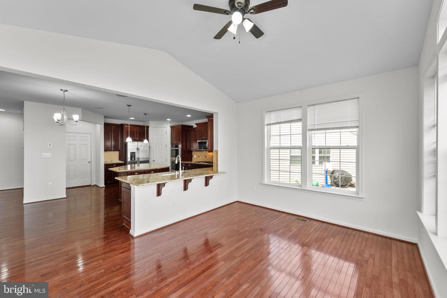 24880 Myers Glen Place photo 23