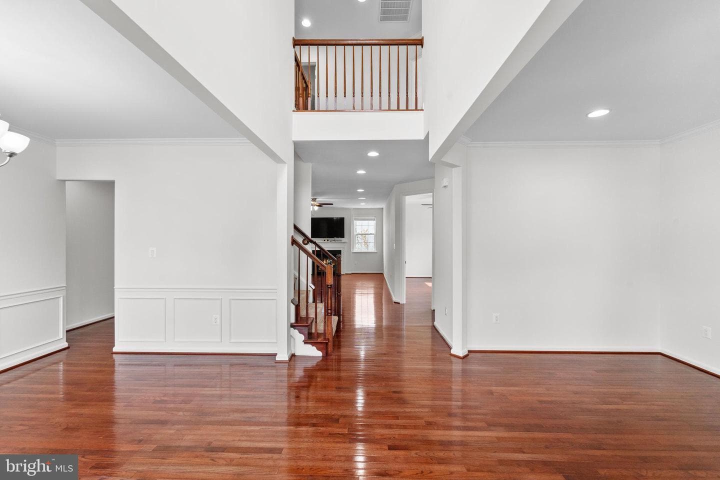 24880 Myers Glen Place photo 4
