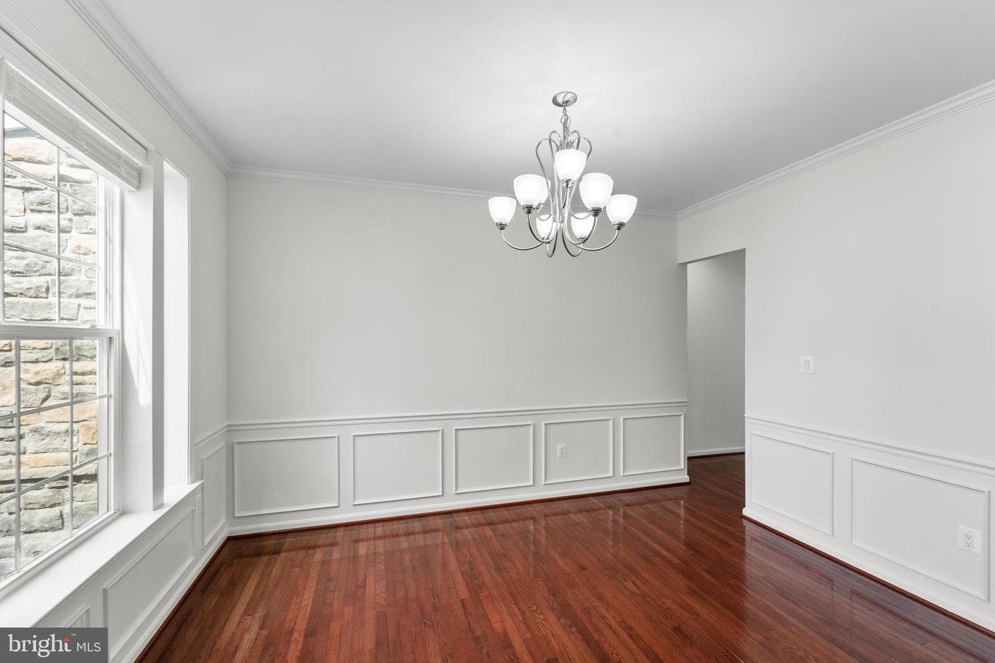 24880 Myers Glen Place photo 5
