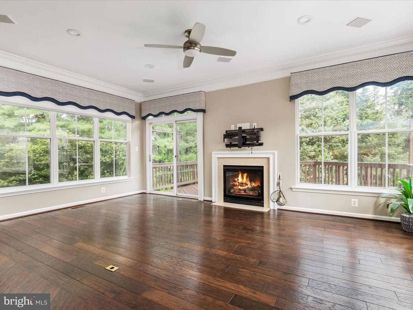 21417 Falling Rock Terrace photo 16