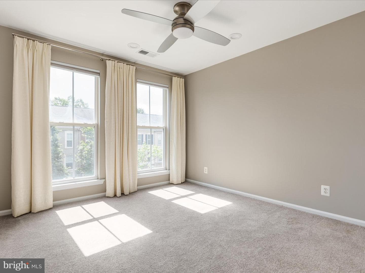 21417 Falling Rock Terrace photo 18