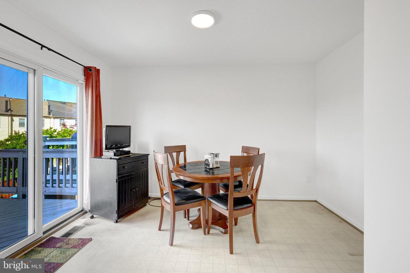 44077 Laceyville Terrace photo 10