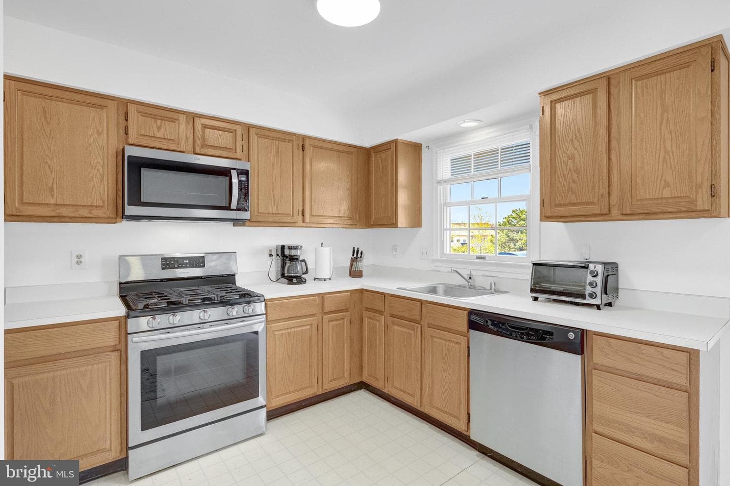 44077 Laceyville Terrace photo 15