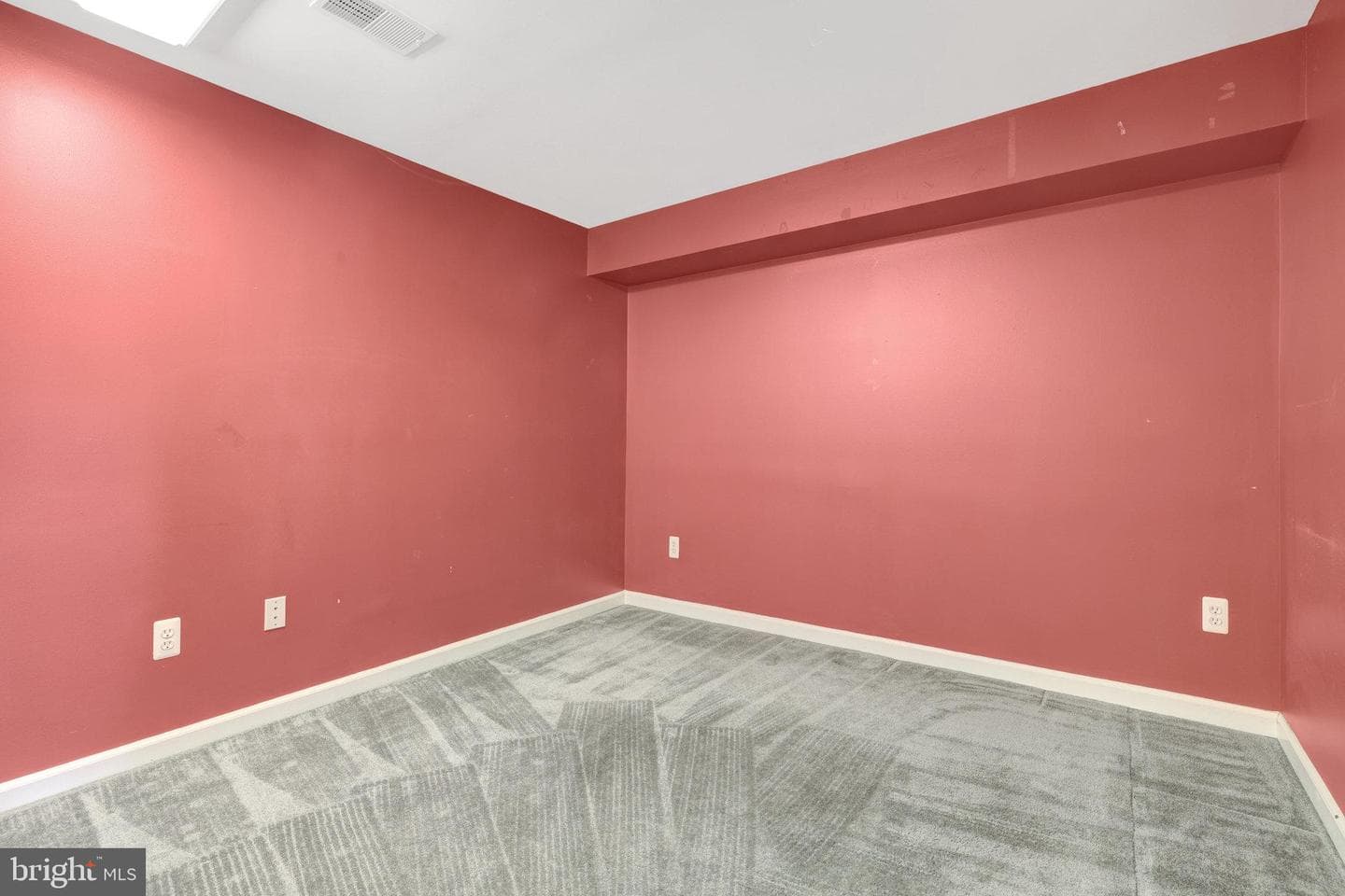 44077 Laceyville Terrace photo 34