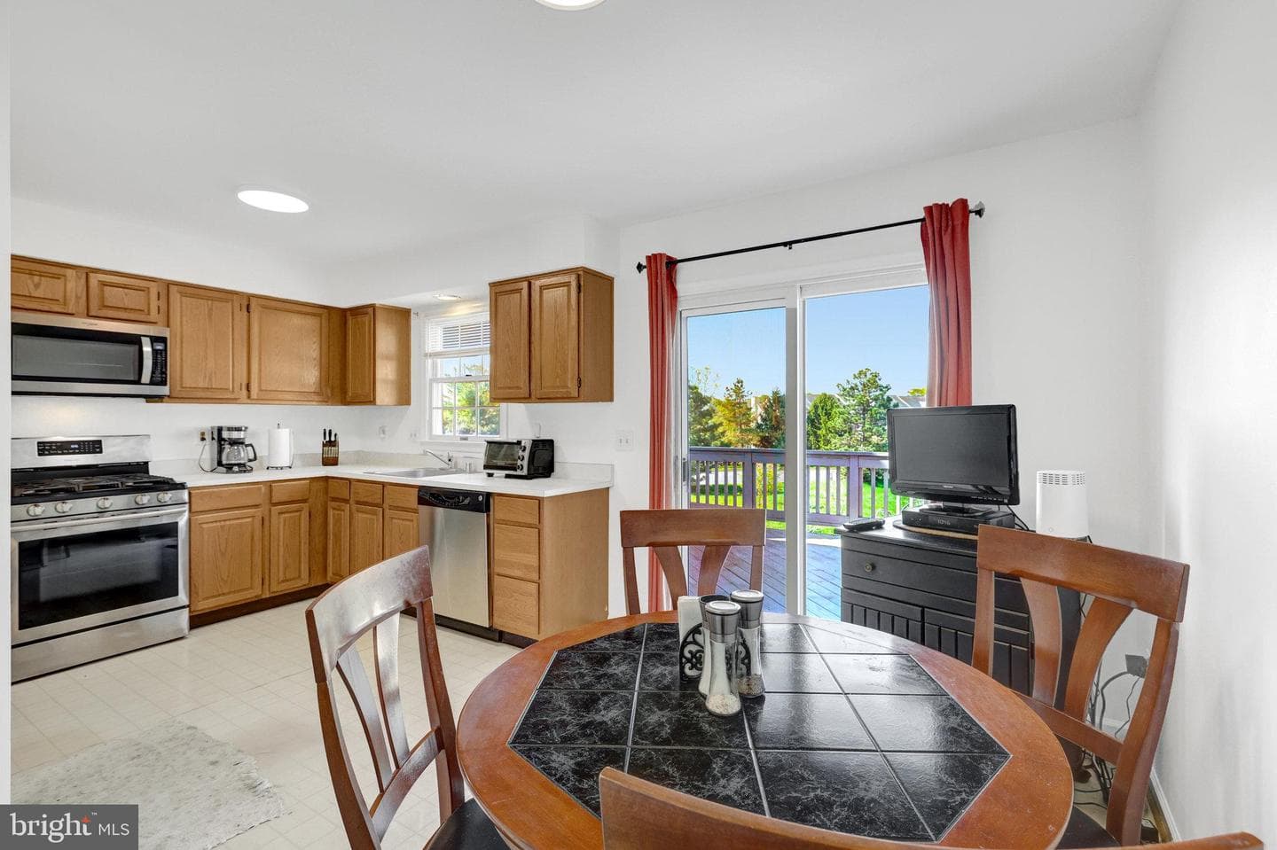44077 Laceyville Terrace photo 9