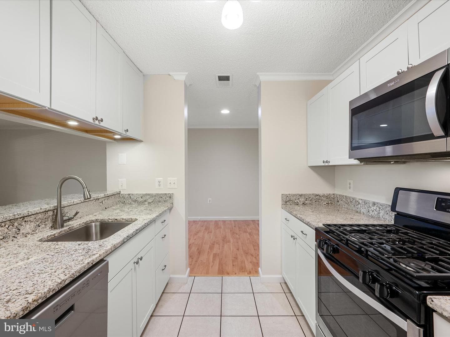 21019 Timber Ridge Terrace #102 photo 8