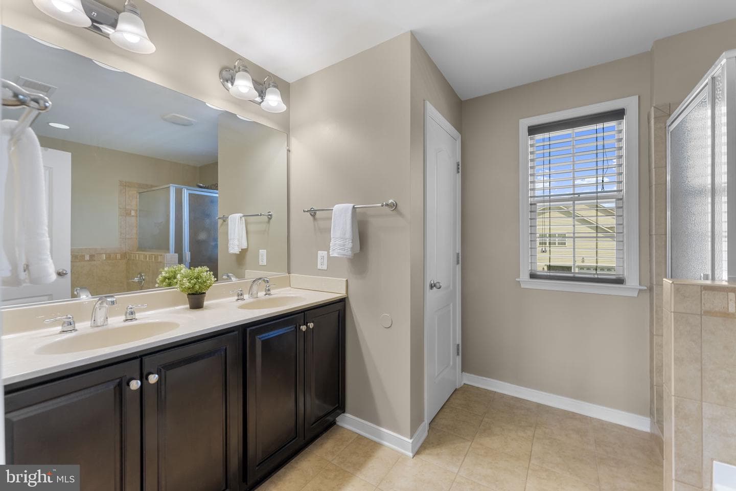 41877 Rawnsley Drive photo 42