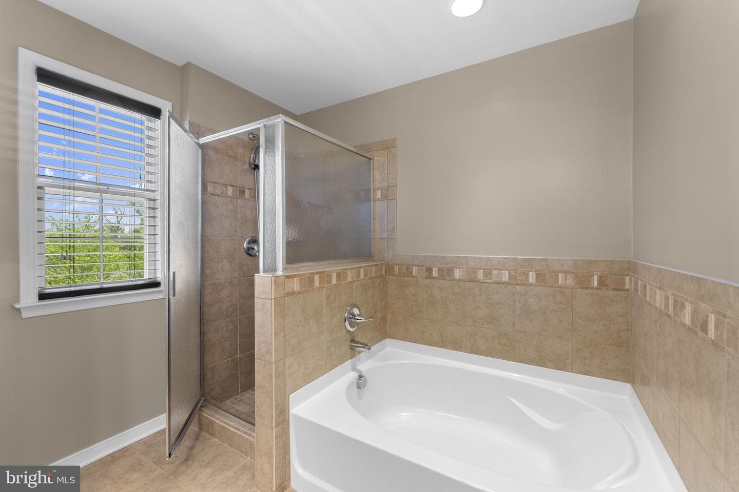 41877 Rawnsley Drive photo 43