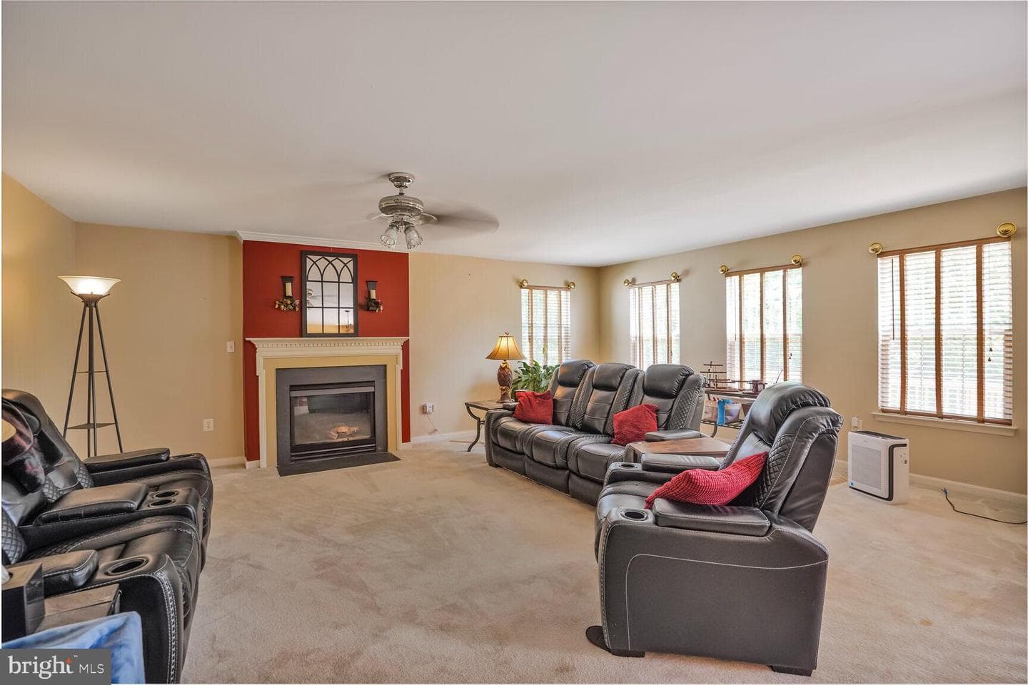 20338 Snowpoint Place photo 11