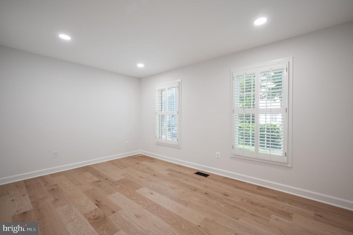 20518 Swecker Farm Place photo 32