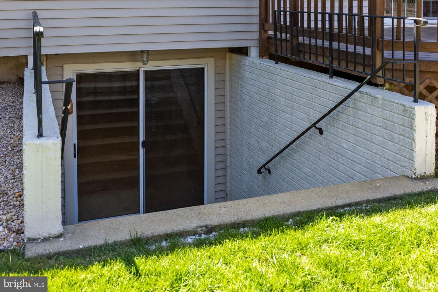 220 Ashton Drive SW photo 11